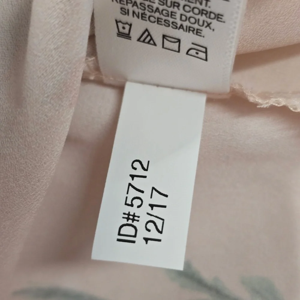 Express Floral Off Shoulder Smocked Blouse Pink Boho Women’s S - Picture 6 of 9